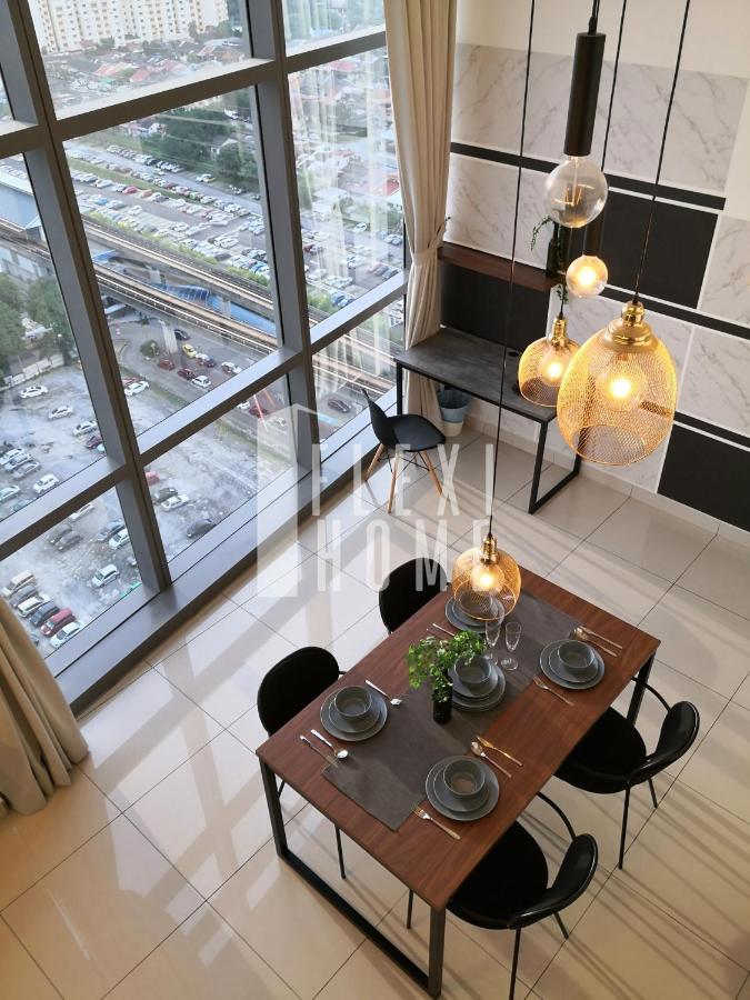 Apartment Pinnacle Pj, Romantic View, 1-4 Guests Designed Duplex By Flexihome-my Petaling Jaya