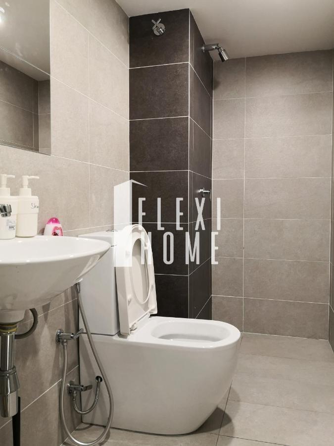 Apartment Pinnacle Pj, Romantic View, 1-4 Guests Designed Duplex By Flexihome-my *
