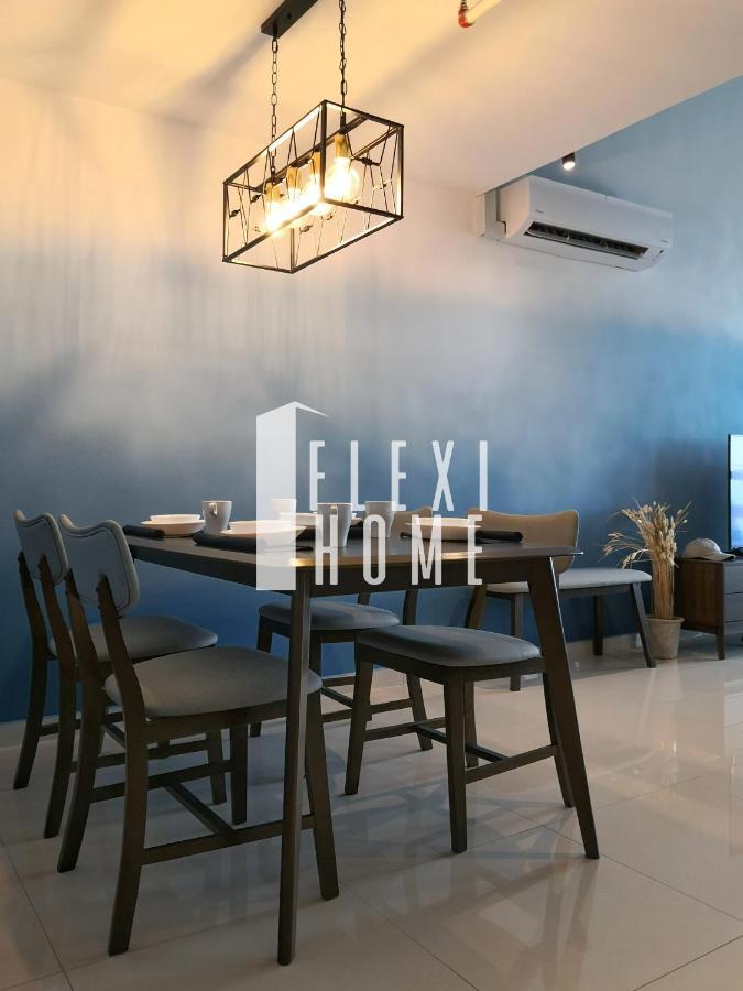 Pinnacle Pj, Romantic View, 1-4 Guests Designed Duplex By Flexihome-my * Petaling Jaya