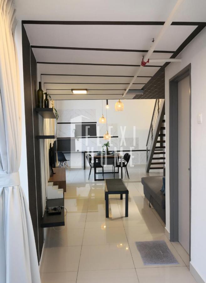 Apartment Pinnacle Pj, Romantic View, 1-4 Guests Designed Duplex By Flexihome-my